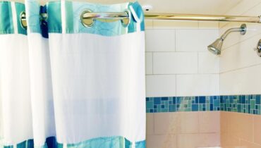 This DIY shower screen alternative transforms any bathroom in 30 minutes (and you’ll never clean mold again)