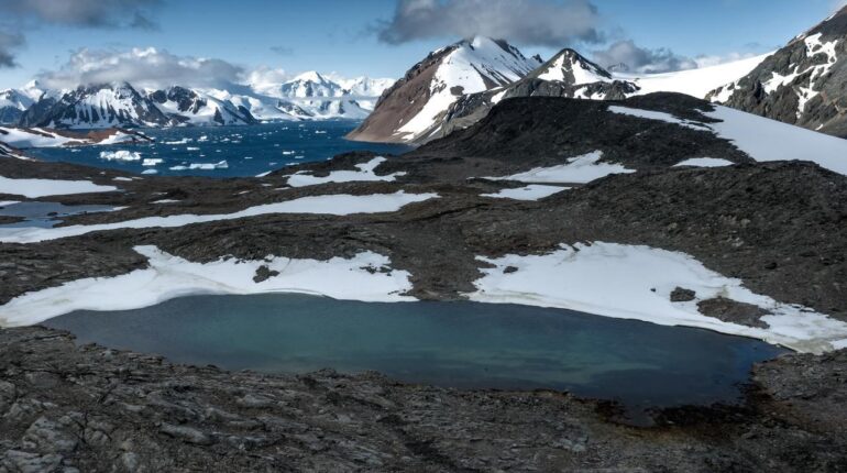 Antarctica’s shocking revelation: The 2 million square kilometer mystery that’s changing everything Antarctica Climate Change Environmental Impact Global Warming Melting Ice Ocean Currents