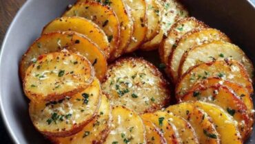 Crispy Sliced Baked Potatoes Recipe
