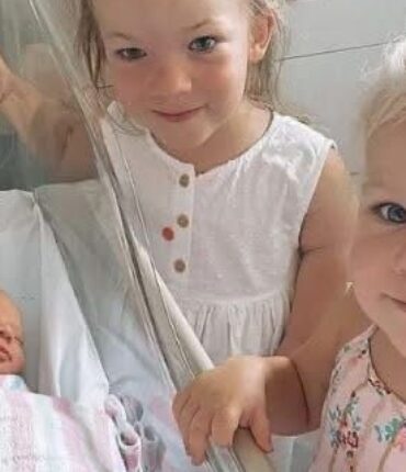 Australian Couple with Dwarfism Defy Odds to Raise 3 Children – Their Inspiring Family Journey