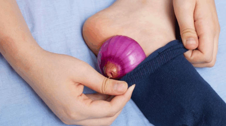 natural blood purifier onion benefits sleep onion detox feet onion home remedy onions in socks reflexology detox sleep with onions traditional health hacks 