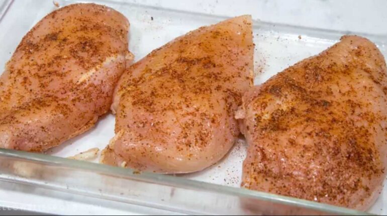 best skillet chicken easy chicken dinner how to cook chicken breast on stove juicy chicken recipe moist chicken tips stovetop chicken guide 
