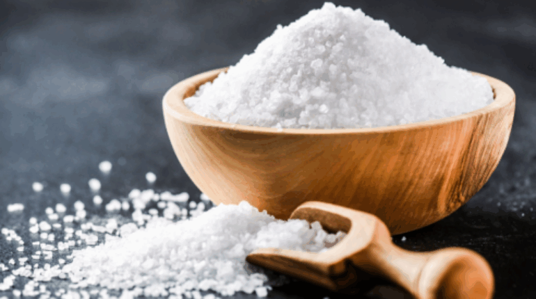 car humidity solution car moisture absorber hack car odor removal with salt DIY car fresh smell foggy windows car fix in car to absorb moisture natural car freshener prevent mold in car salt hack for condensation why drivers use salt in car 