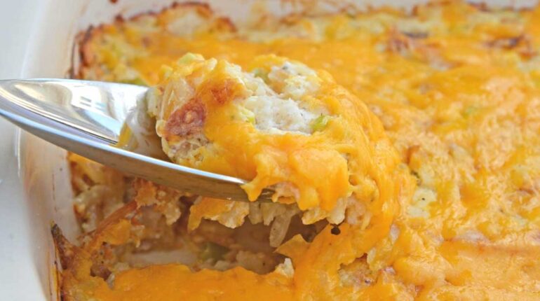 breakfast side dish cheesy potato casserole comfort food recipes copycat hashbrown casserole cracker barrel hashbrown casserole recipe creamy hashbrowns easy casserole ideas family brunch holiday breakfast recipes oven baked casserole 