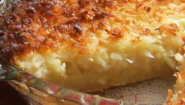 Easy Coconut Custard Pie Recipe – Creamy, Sweet & Impossible to Resist