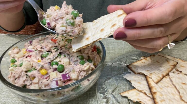 Matthew McConaughey’s Tuna Salad Hack, Celebrity-Approved Tuna Twist, Try This Spicy Tuna Salad Today! celebrity recipes creative lunch ideas food hacks jalapeño chips Matthew McConaughey sandwich recipes Taste of Home tuna salad viral recipes wasabi tuna