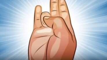 Benefits Of Stretching Your Ring Finger with Your Thumb For Seniors Benefits Of Stretching Your Ring Finger with Your Thumb For Seniors