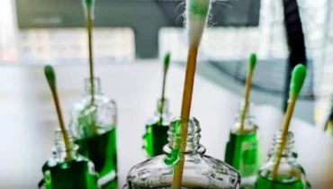 Benefits of sticking a toothpick into an oil bottle