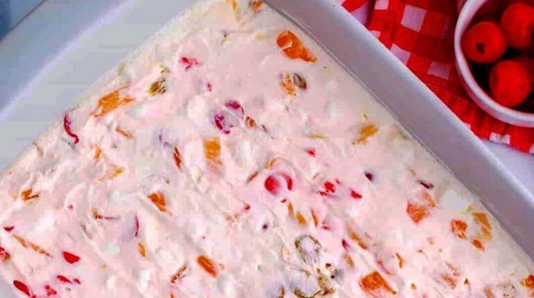 creamy frozen fruit salad recipe easy no-bake fruit dessert frozen fruit salad frozen fruit salad with Cool Whip summer dessert ideas 