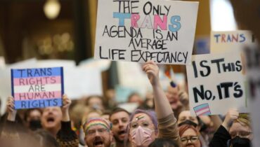 Controversy Alert: No More Gender-Affirming Care for Teens at Advocate Health Care