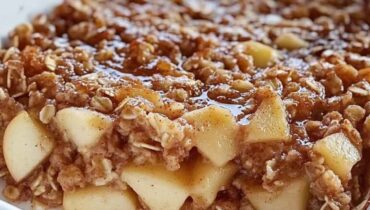 Amish Apple Cinnamon Baked Oatmeal – Cozy Fall Breakfast Amish Apple Cinnamon Baked Oatmeal – Cozy Fall Breakfast