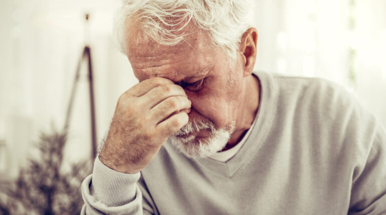 caregivers death signs end-of-life symptoms health warning loss of smell predictor mortality clues olfactory system sense of smell 