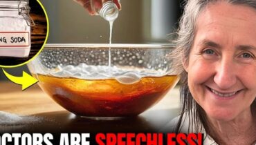 At 70+, They’re Doing This With Castor Oil Every Night — Here’s Why At 70+, They’re Doing This With Castor Oil Every Night — Here’s Why