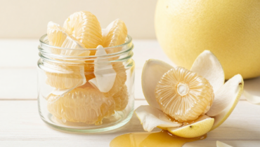 Pomelo flowers and honey: the misunderstood benefits of this traditional ritual for skin and sleep