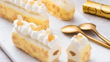 Baking caramel nut candy cheesecake with chocolate crust Financier no-bake holiday recipes quick Christmas desserts vanilla pudding 