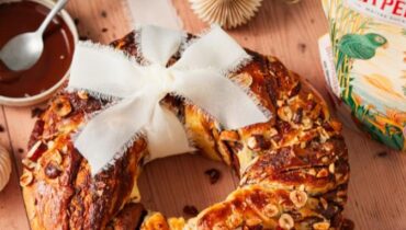 Christmas Brioche Wreath with Chocolate-Hazelnut: The Three-Step Recipe That Transforms Store-Bought Spreads into a Stunning Festive Centerpiece