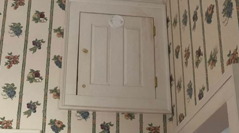 Bathroom Renovation Clever Design Historical Homes home design Interior Design Space Saving Storage Solutions 