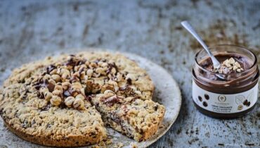 Cookie Recipe: How the Hidden Chocolate-Hazelnut Heart Changes Everything in This Giant Dessert Cookie Recipe: How the Hidden Chocolate-Hazelnut Heart Changes Everything in This Giant Dessert