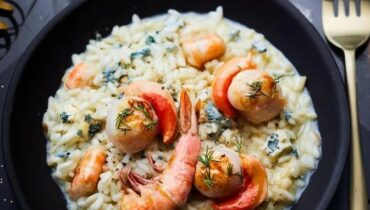 Creamy Saint Agur Risotto with Seared Scallops and Prawns: The Infused Broth Technique That Changes Everything Creamy Saint Agur Risotto with Seared Scallops and Prawns: The Infused Broth Technique That Changes Everything