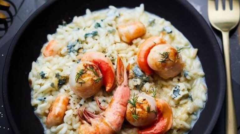 15 Minute Recipe budget-friendly seafood meals Cooking Technique Prawns Risotto Saint Agur Seared Scallops 