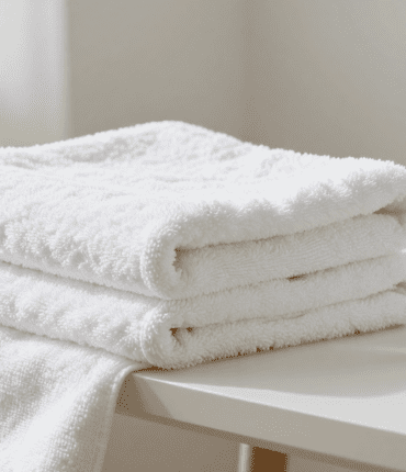 White laundry and soft towels: why pouring vinegar at the wrong time ruins its effectiveness