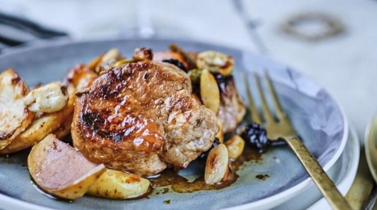 Caramelization Dried Fruits Fruit Glaze garlic honey glaze Pork Recipe Pork Tenderloin 