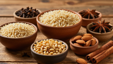 Lebanese Hashweh: fragrant rice with lamb, toasted pine nuts and 7 spices – the authentic recipe