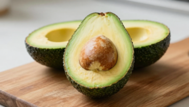 Avocado seed: how its polyphenols reduce joint and back pain according to science