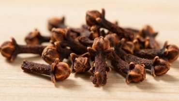 Cloves: 20 little-known benefits of this millennial spice on digestion, immunity, and sleep Cloves: 20 little-known benefits of this millennial spice on digestion, immunity, and sleep