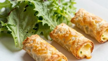 Chicken rolls with Comté: the brick pastry technique that changes everything in 20 minutes