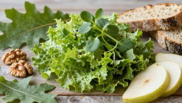 Winter salad: how warm breaded cheese transforms a light dish into a comforting meal