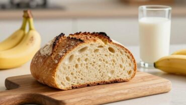 Banana Milk Bread: how ripe bananas transform this homemade bread into irresistible tenderness and softness Banana Milk Bread: how ripe bananas transform this homemade bread into irresistible tenderness and softness