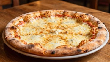 Paris Boca: how the first 100% Argentine pizzeria in Paris reinvents pizza in the style of Buenos Aires