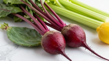 Beetroot-nopal-lemon-celery detox juice: how four natural ingredients improve circulation, digestion, and energy from the first glass Beetroot-nopal-lemon-celery detox juice: how four natural ingredients improve circulation, digestion, and energy from the first glass