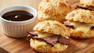 French Dip Biscuits: the 5-ingredient recipe that reimagines the roast beef sandwich