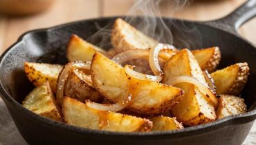 Crispy pan-fried potatoes: the simple technique for perfectly caramelized onions