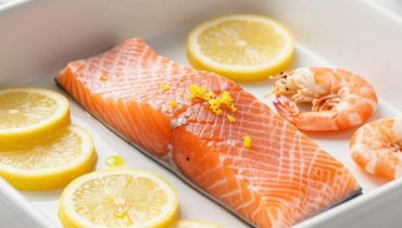Baked salmon and shrimp: the health recipe that keeps 100% of omega-3s thanks to this cooking method