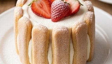 Strawberry Charlotte Tiramisu-Style