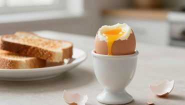 Soft-boiled eggs: this little-known utensil solves the problem of broken shells and bursting yolks Soft-boiled eggs: this little-known utensil solves the problem of broken shells and bursting yolks