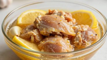 Grilled chicken skewers: the pineapple and honey marinade that transforms an ordinary dinner into a summer feast Grilled chicken skewers: the pineapple and honey marinade that transforms an ordinary dinner into a summer feast