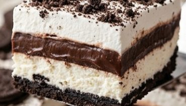 Oreo Lasagna