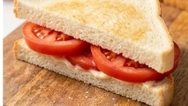 Classic Tomato Sandwich