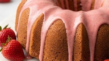 Strawberry & Cream Cheese Bundt Cake