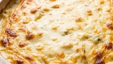Melting Cabbage Gratin with Three Cheeses