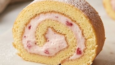 Airy Strawberry Cake Roll