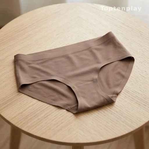 Seamless bow-free athletic underwear designed for everyday comfort